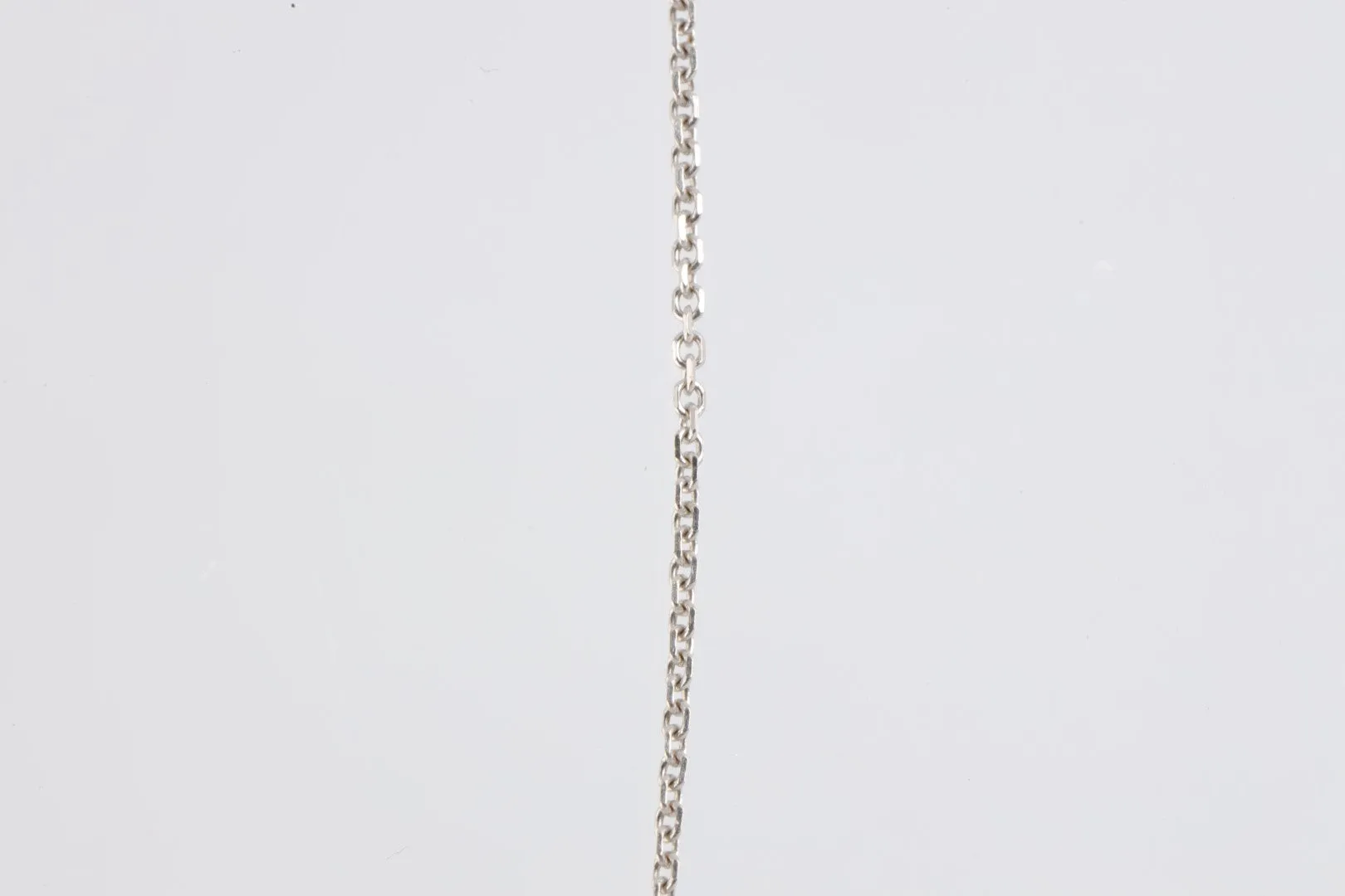 18" 14k White Gold Cable Chain Necklace (1.70g.)