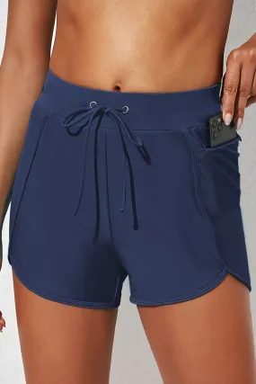 Badeshorts mit Kordelzug an der Taille