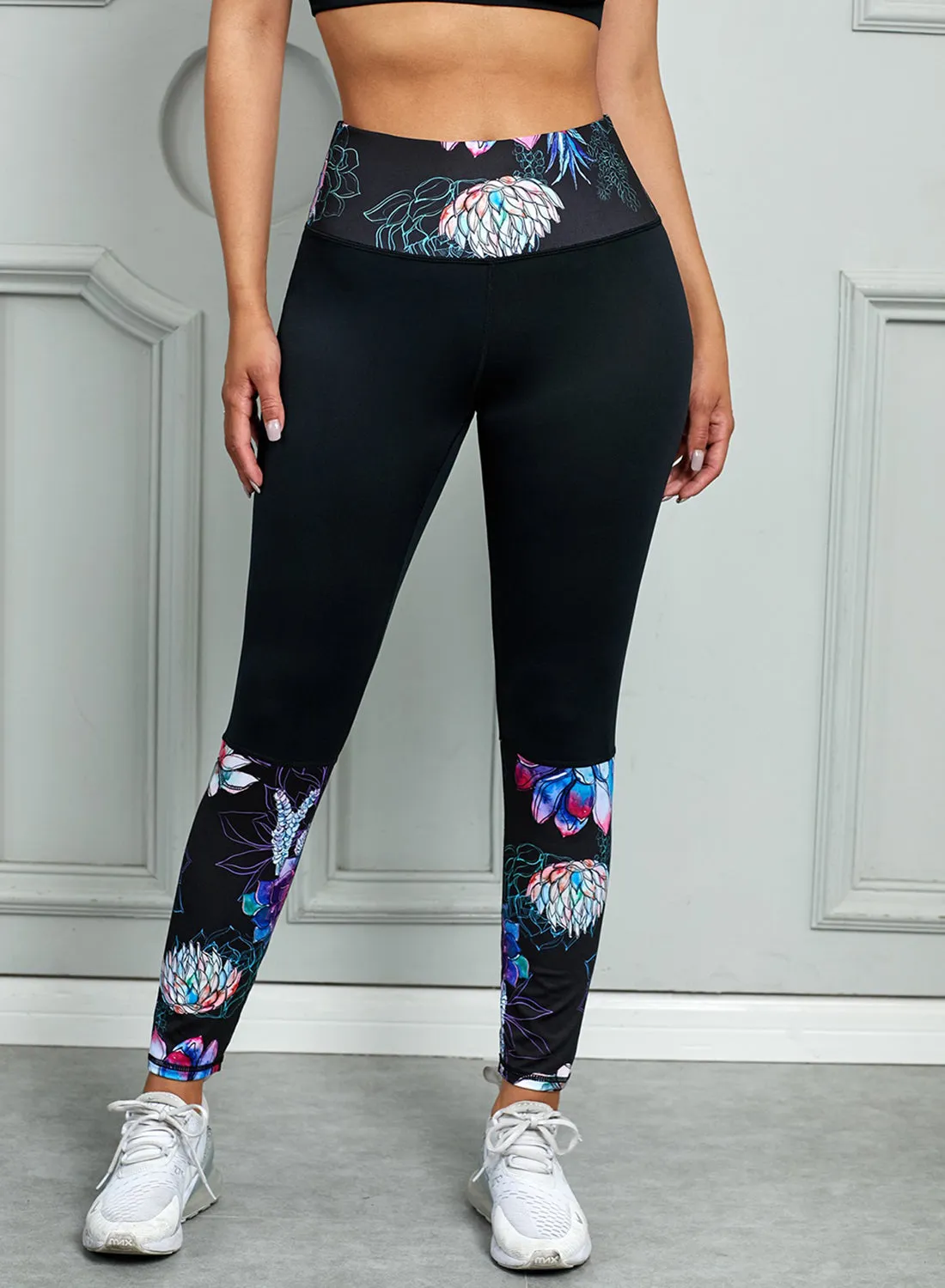 Bedruckte Aktiv-Leggings mit breitem Bund