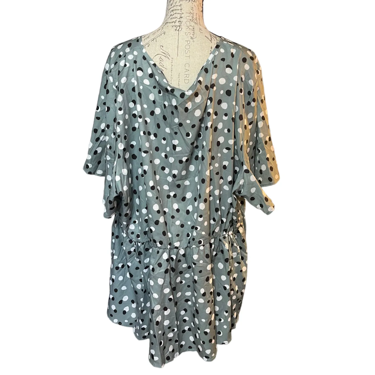 Bloochic Sage Green Polka Dot V Neck Front Shirt Size 30