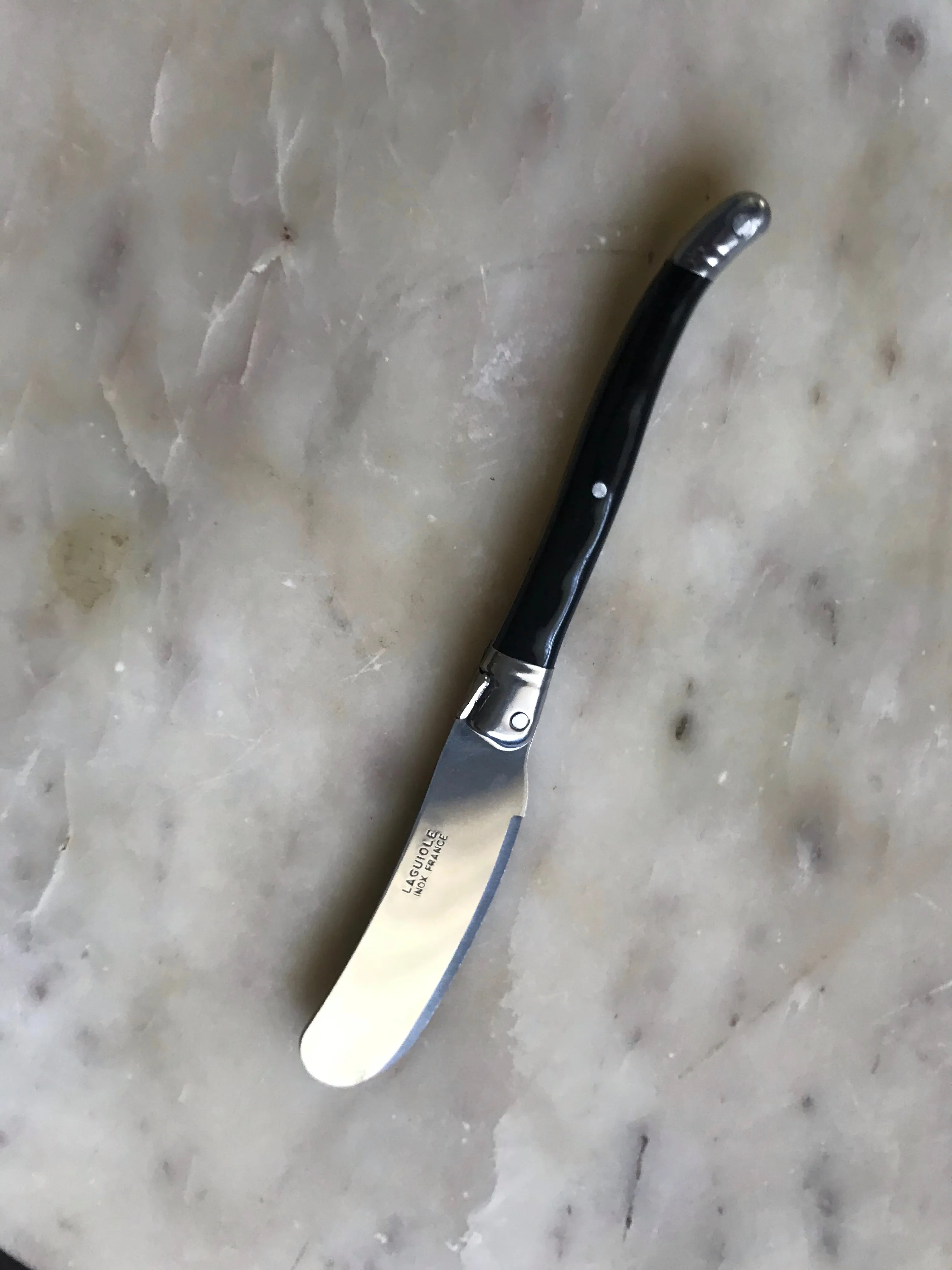 French Butter Knife Laguiole in Black or Red