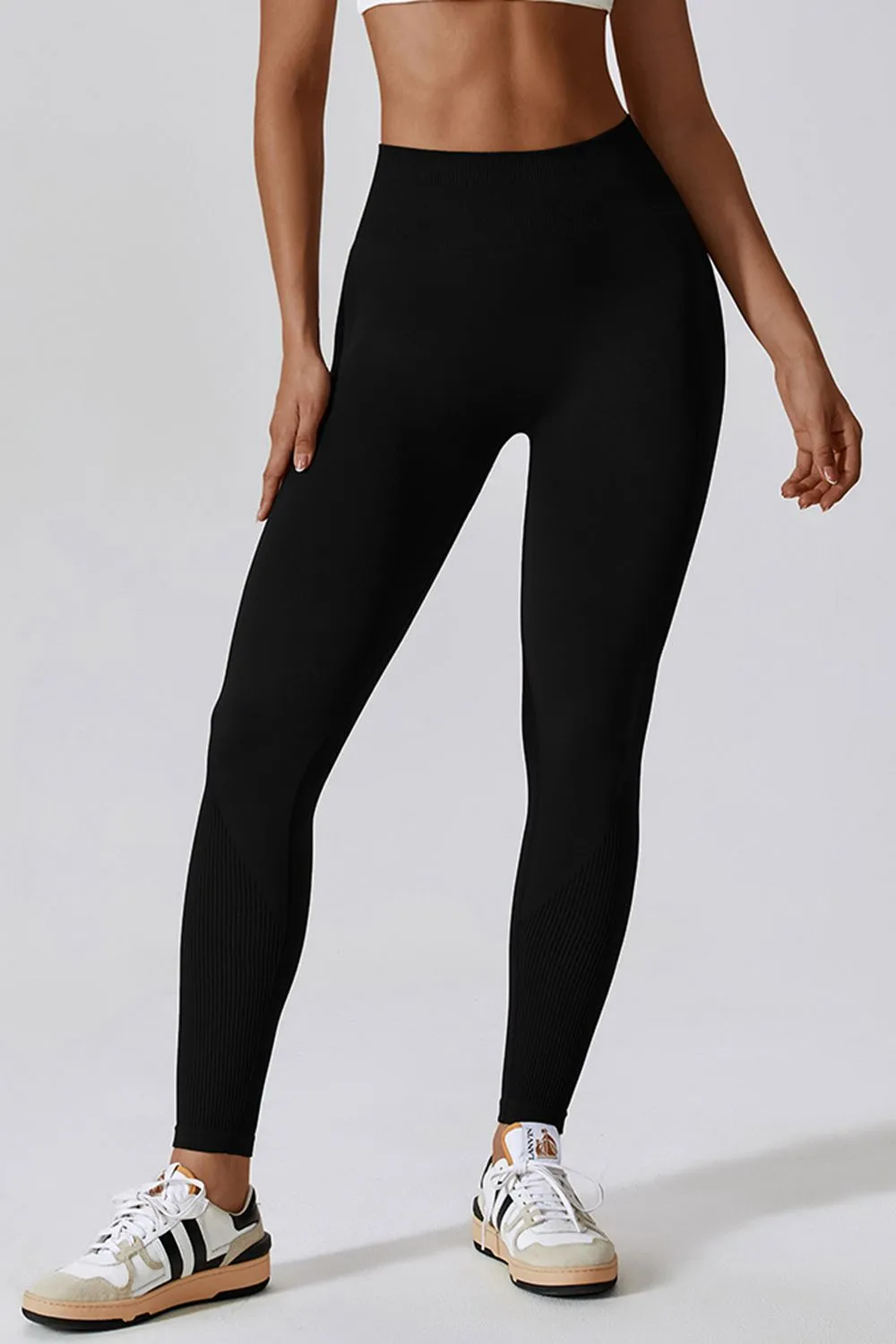 Lange Sport-Leggings mit breitem Bund und schmaler Passform