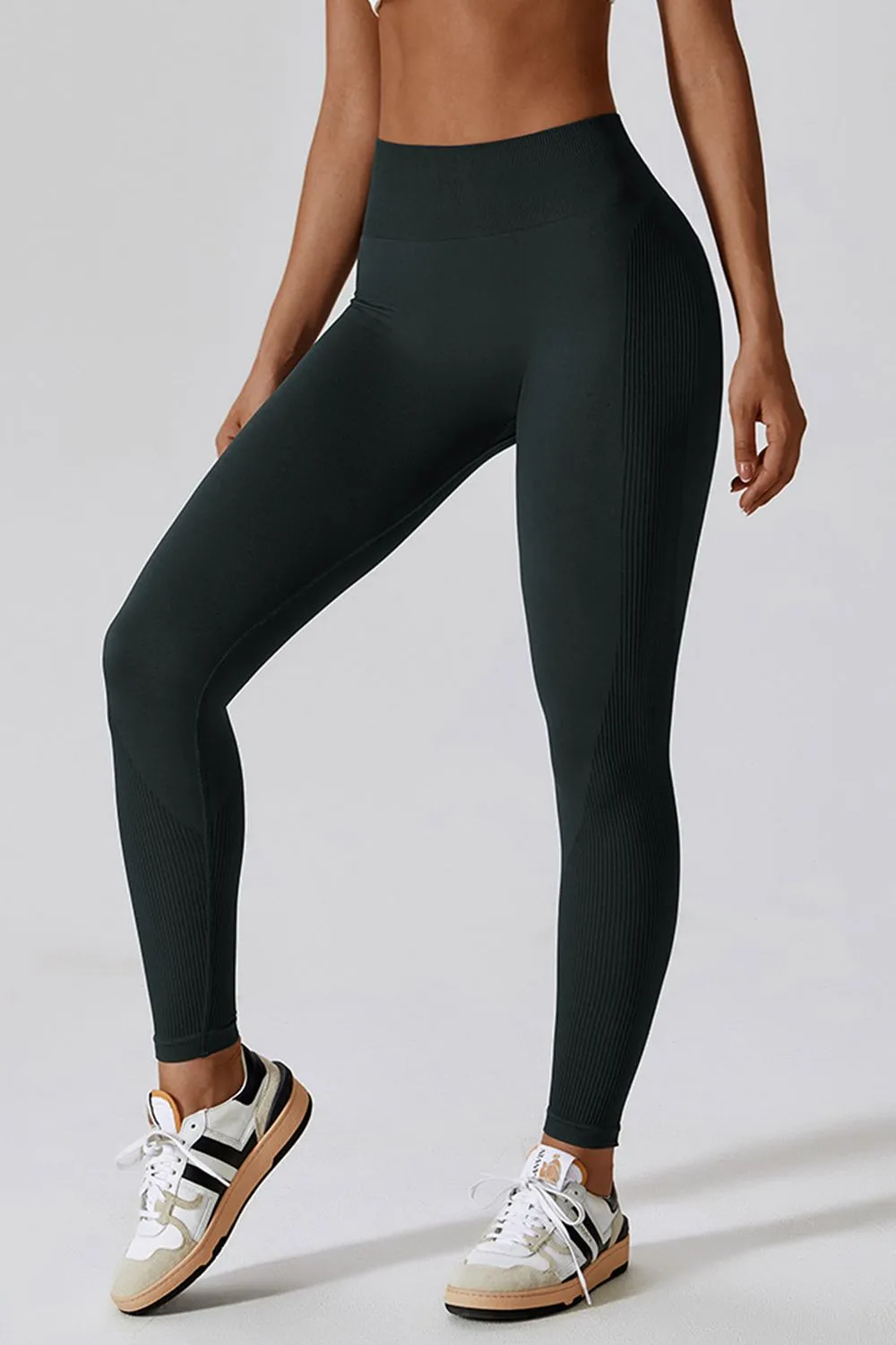 Lange Sport-Leggings mit breitem Bund und schmaler Passform