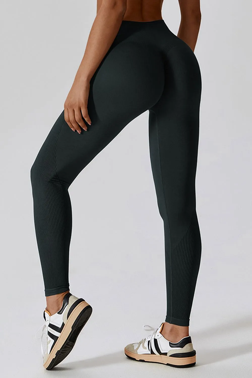 Lange Sport-Leggings mit breitem Bund und schmaler Passform