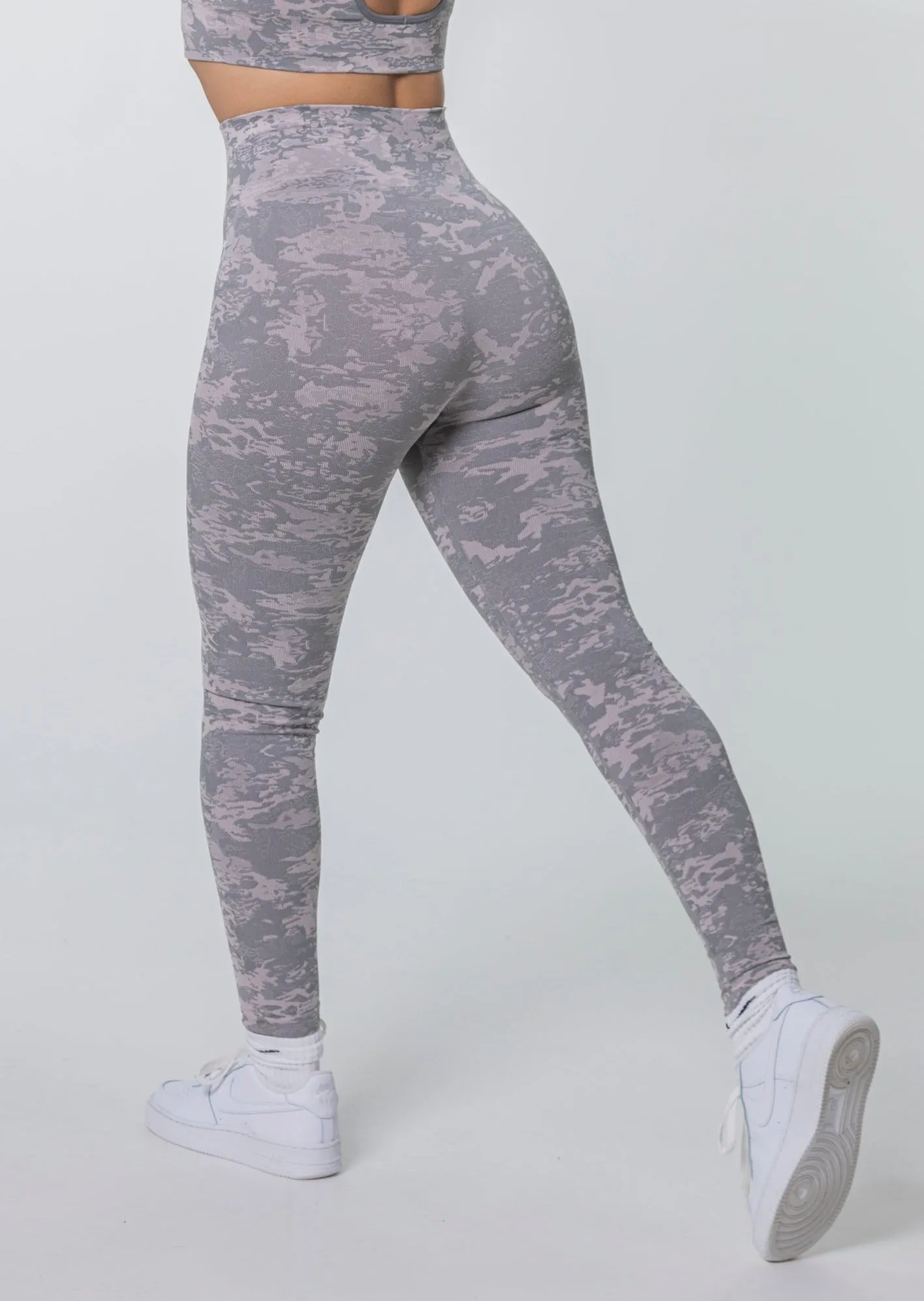 [LASTCHANCE] MOTION Seamless Leggings