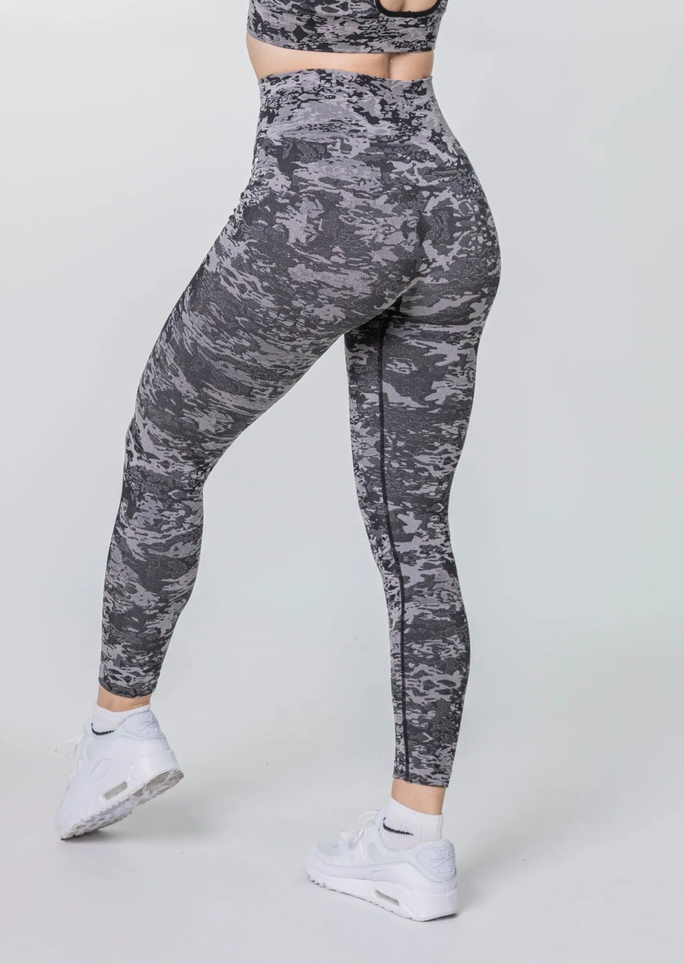 [LASTCHANCE] MOTION Seamless Leggings