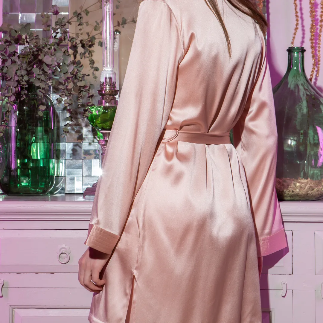 Nelia Short Silk Robe