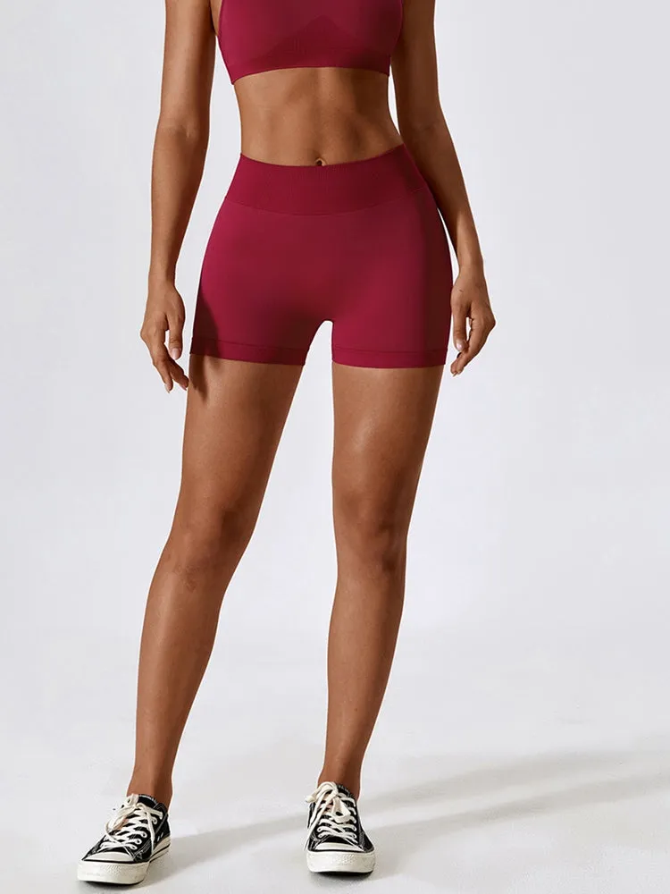 Slim-Fit-Sportshorts mit breitem Bund